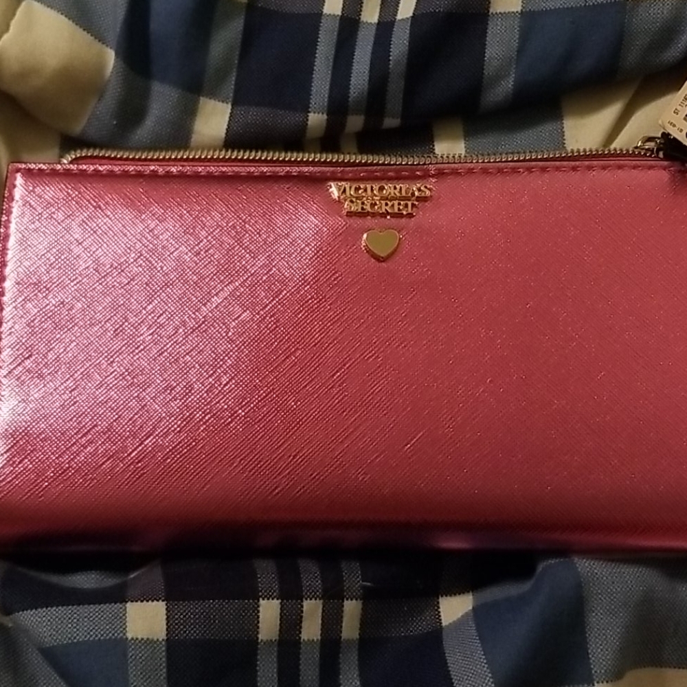 Brand new wristlet